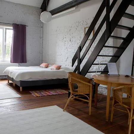 Les Greniers De Madelgaire Soignies